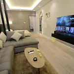 Luxury Apartment With Self Check-In B2